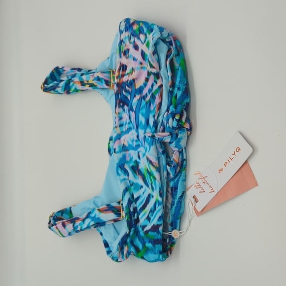 Pilyq Palmas Knot bikini top blue tie front Medium - Picture 8 of 8